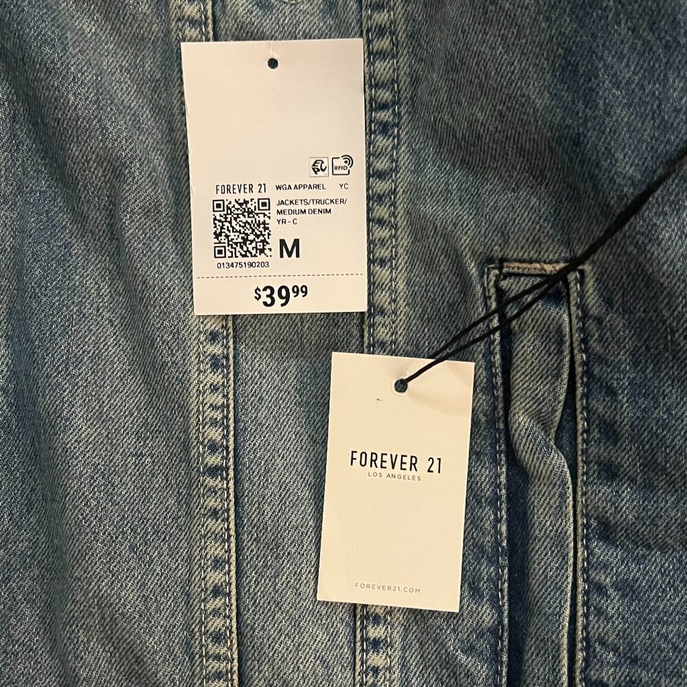 Distressed Forever 21 Jean Jacket NWT Size M - Picture 5 of 7